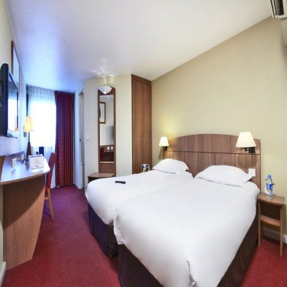 Kyriad Geneve St-genis-pouilly Hotel Saint-Genis-Pouilly